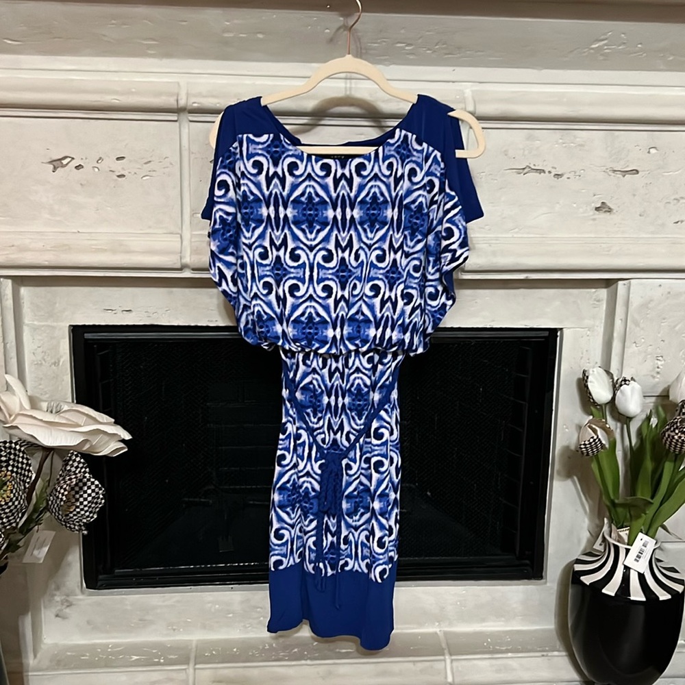 Signature by Sangria cold shoulder knit dress